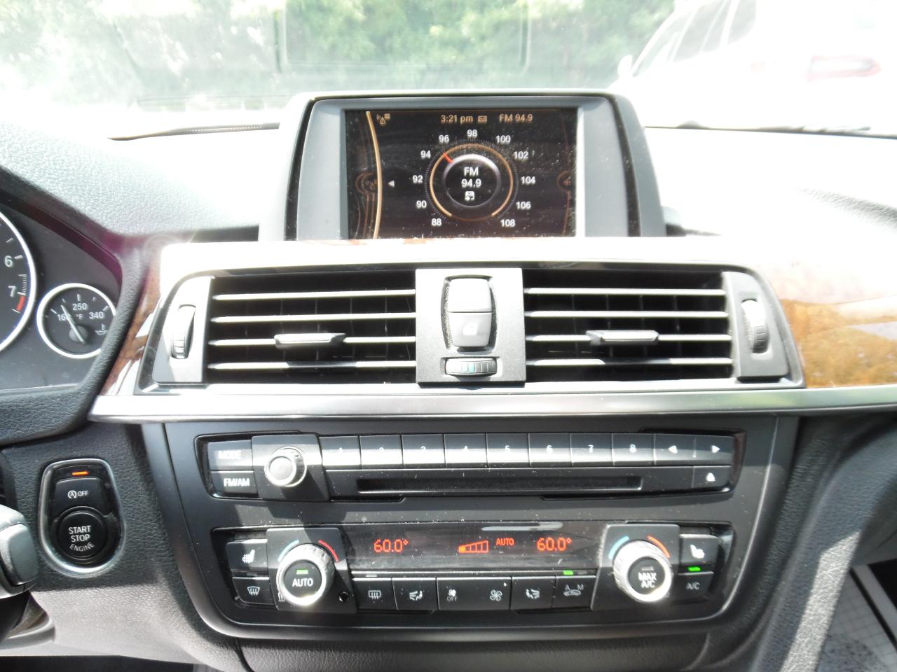 BMW 3 Series 4dr Sdn 328i xDrive AWD SULEV 2014