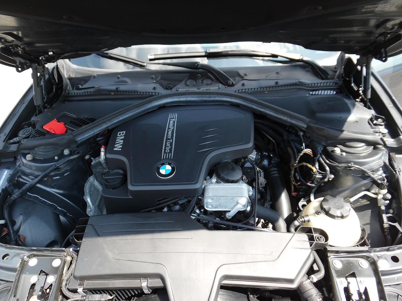 BMW 3 Series 4dr Sdn 328i xDrive AWD SULEV 2014
