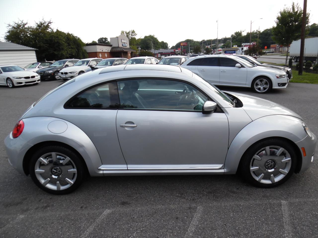 Volkswagen Beetle 2dr Cpe Auto 2.5L 2012