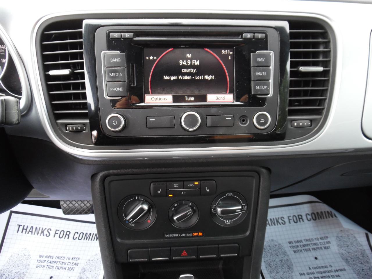 Volkswagen Beetle 2dr Cpe Auto 2.5L 2012