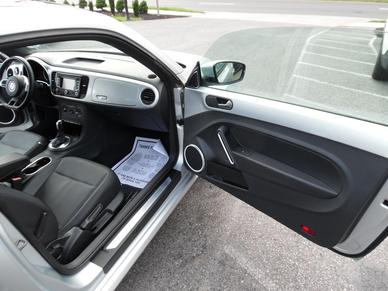 Volkswagen Beetle 2dr Cpe Auto 2.5L 2012