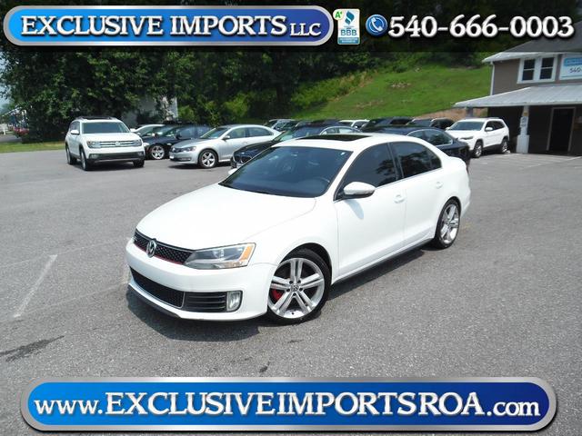 White 2015 Volkswagen Jetta GLI Sedan Front-Wheel Drive Automatic