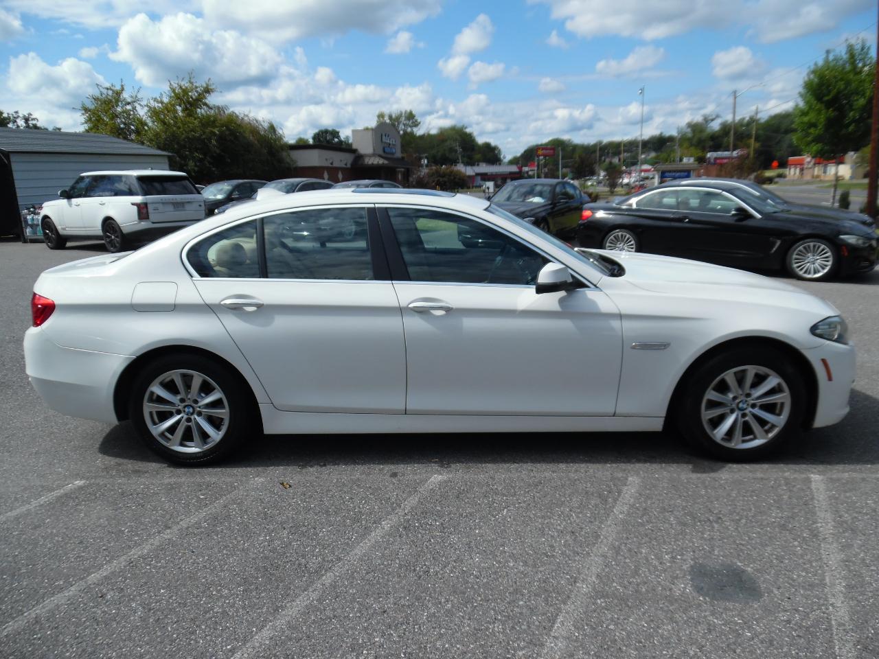 BMW 528i photo 6