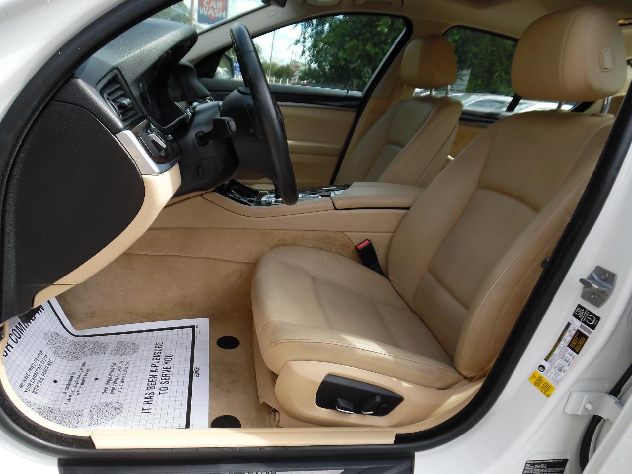 BMW 528i photo 10