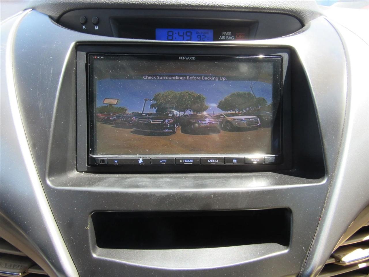 Hyundai Elantra  2013