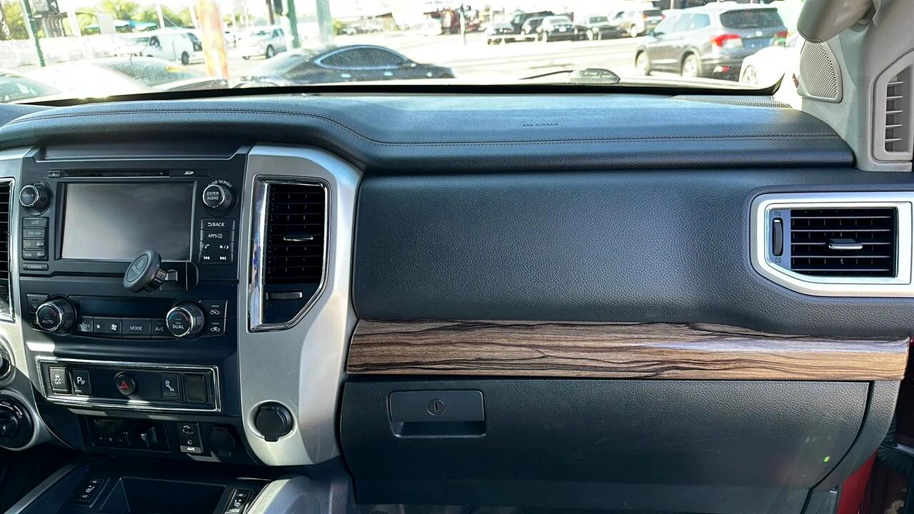 Nissan Titan XD  2018 Nissan Titan XD  2018