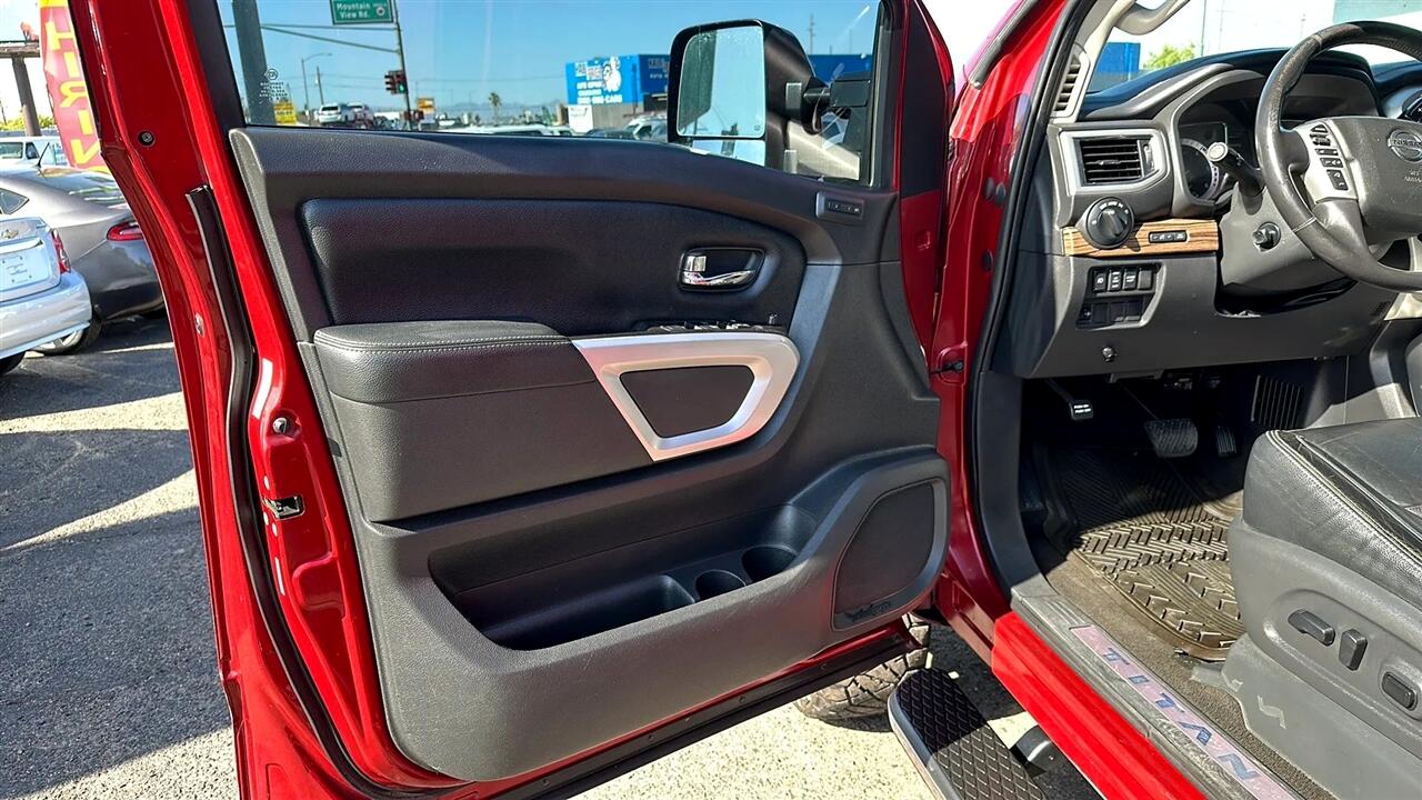 Nissan Titan XD  2018 Nissan Titan XD  2018