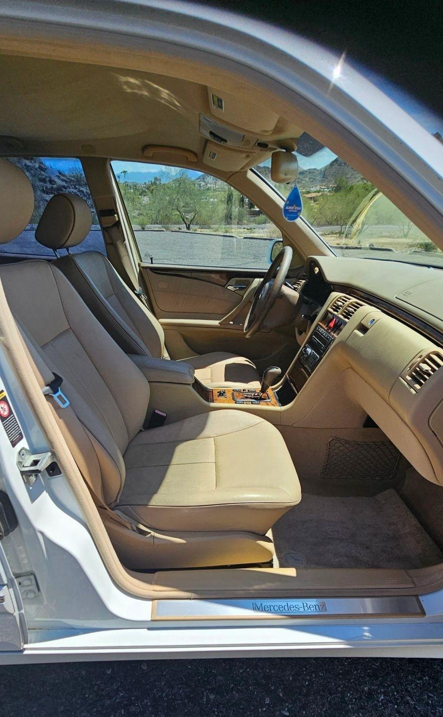 Mercedes-Benz E-Class E320 2001