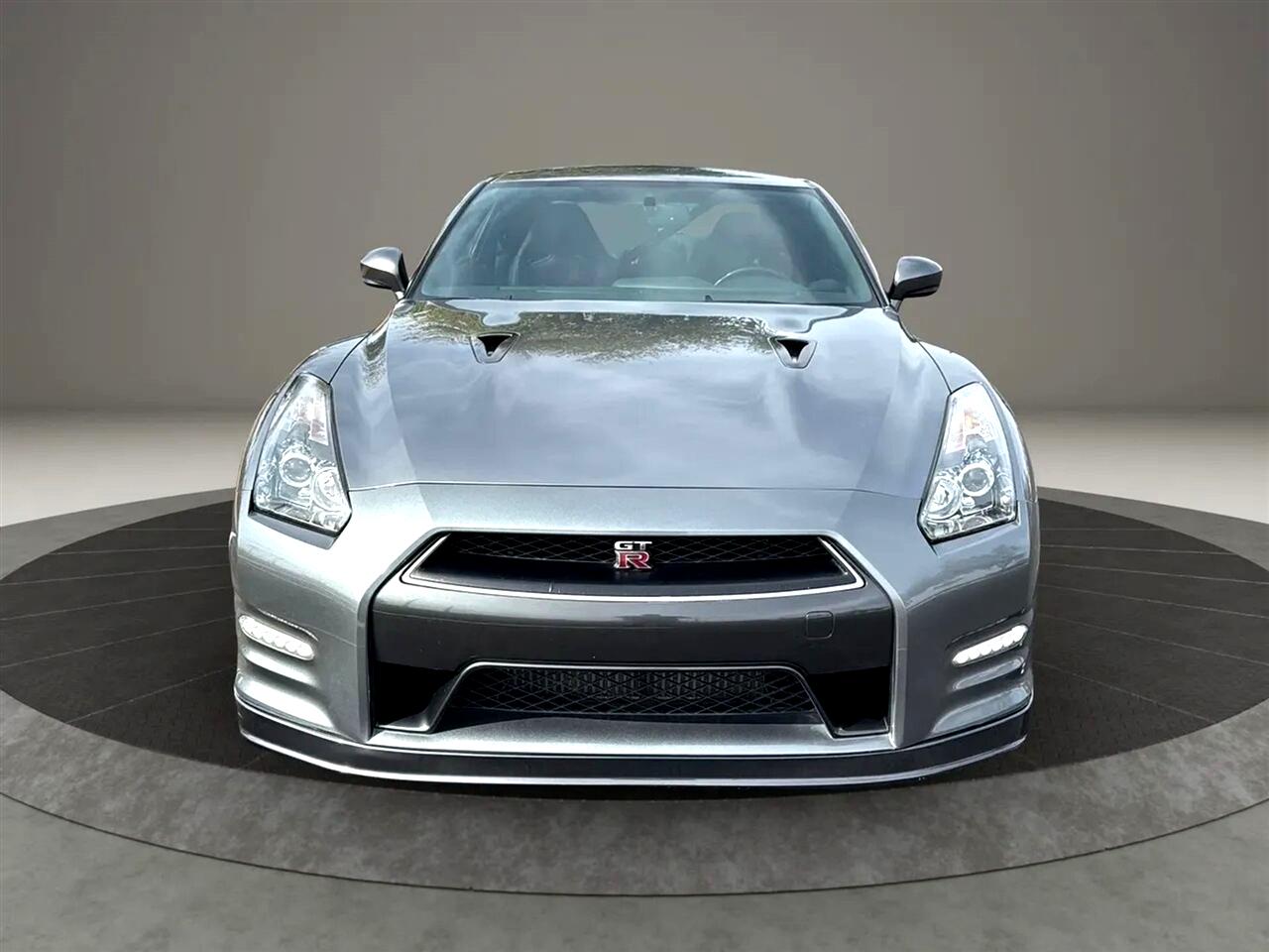 Nissan GT-R  2012 Nissan GT-R  2012