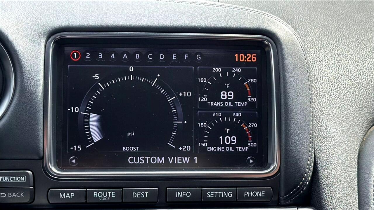 Nissan GT-R  2012 Nissan GT-R  2012