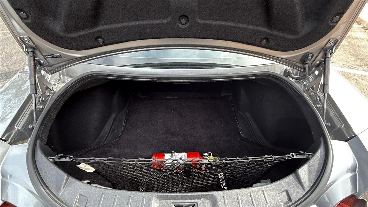 Nissan GT-R  2012 Nissan GT-R  2012