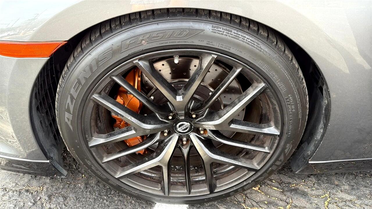 Nissan GT-R  2012 Nissan GT-R  2012