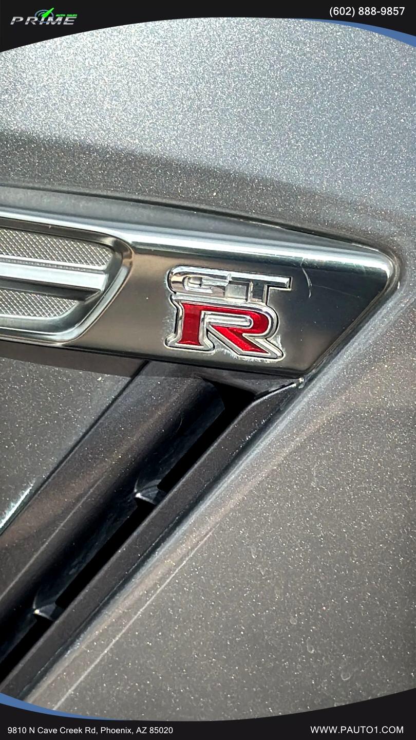 Nissan GT-R  2012 Nissan GT-R  2012