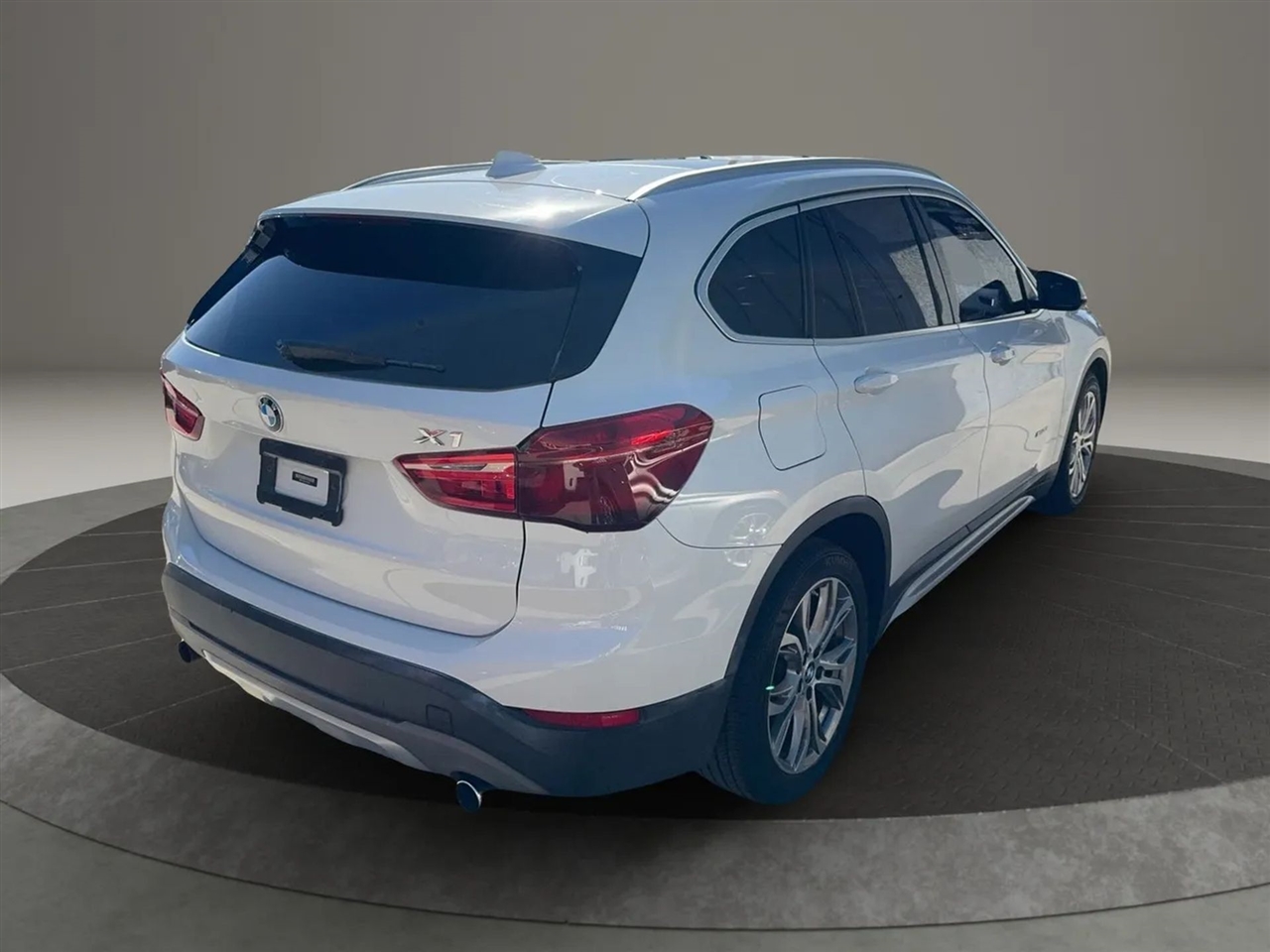 BMW X1  2016 BMW X1  2016