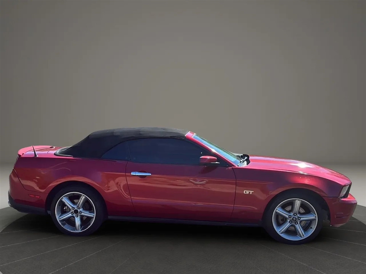 Ford Mustang  2010 Ford Mustang  2010