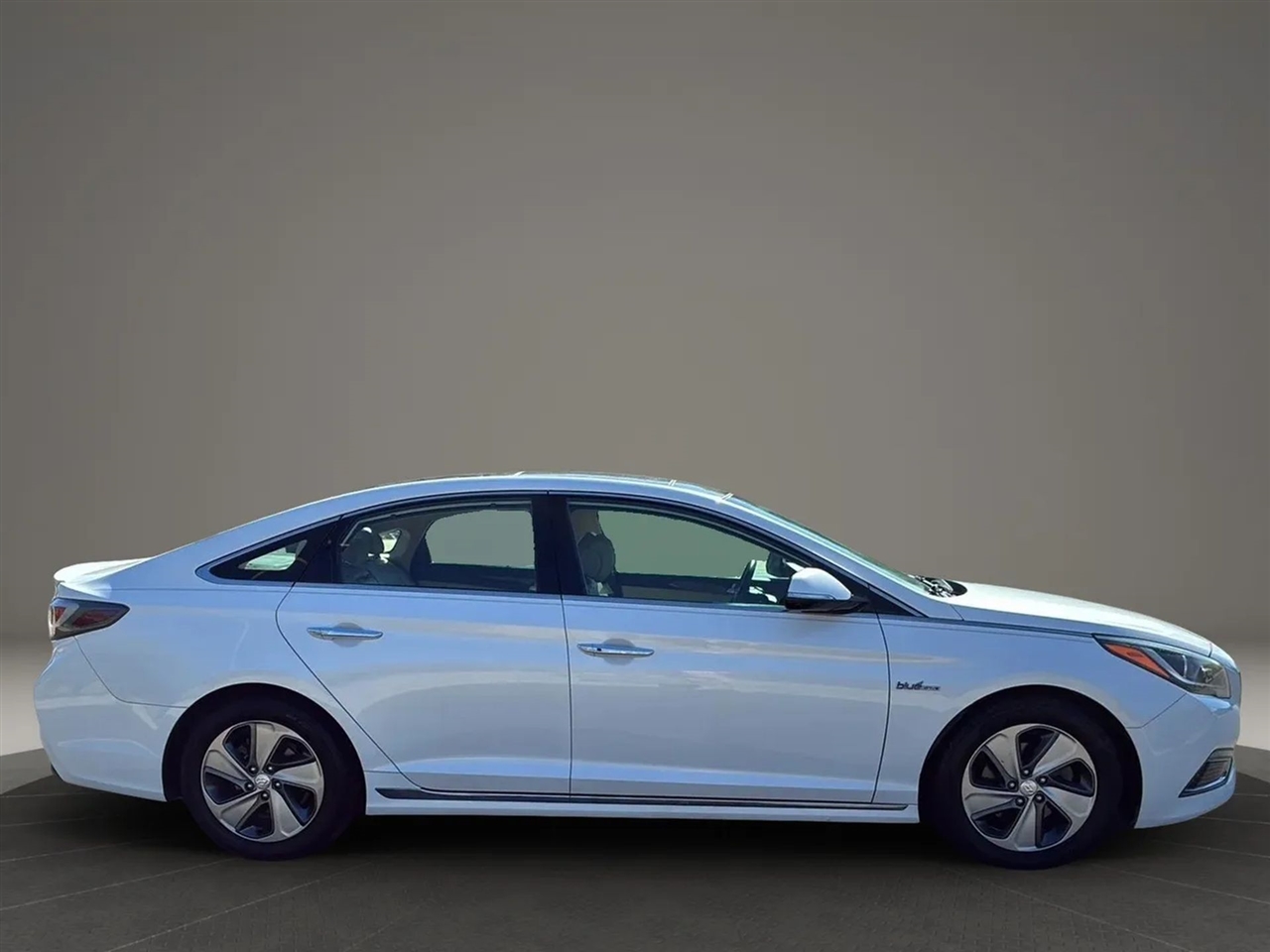 Hyundai Sonata Hybrid  2017 Hyundai Sonata Hybrid  2017