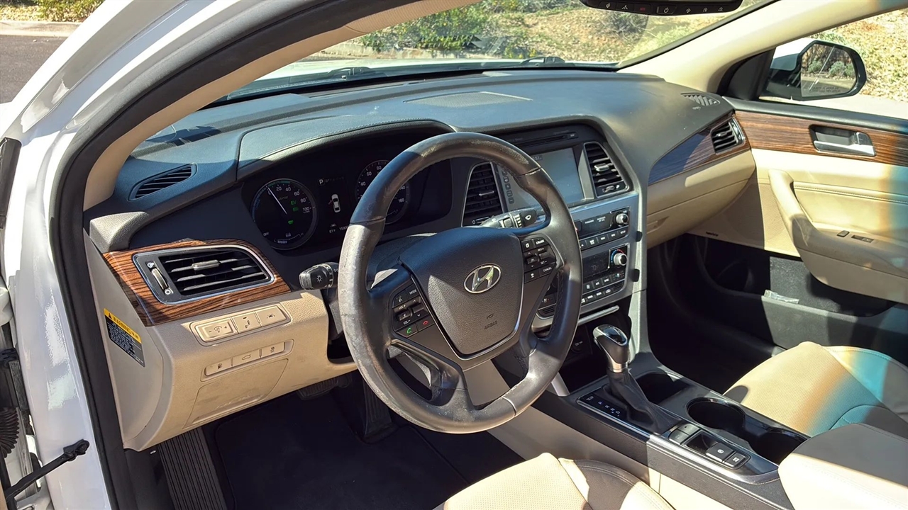 Hyundai Sonata Hybrid  2017 Hyundai Sonata Hybrid  2017