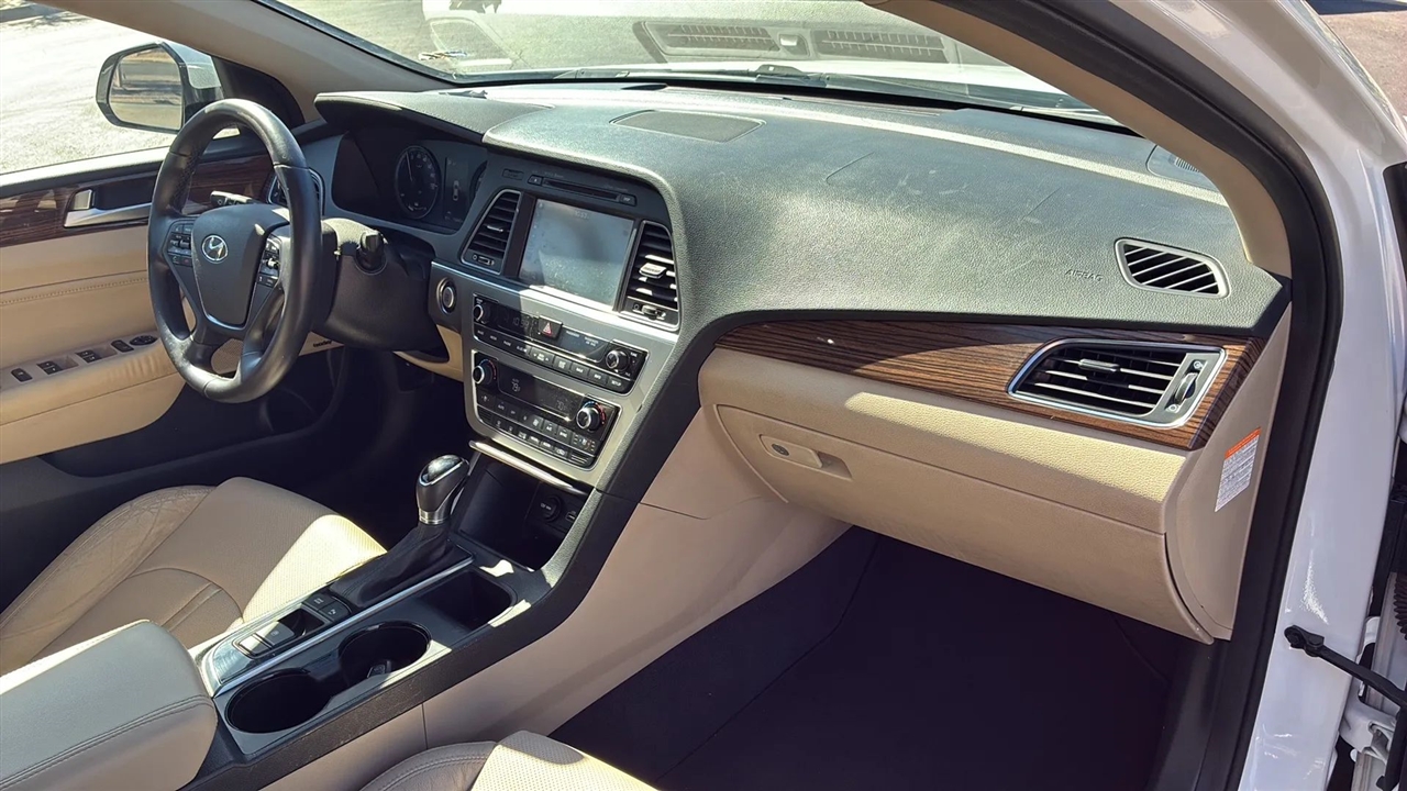 Hyundai Sonata Hybrid  2017 Hyundai Sonata Hybrid  2017