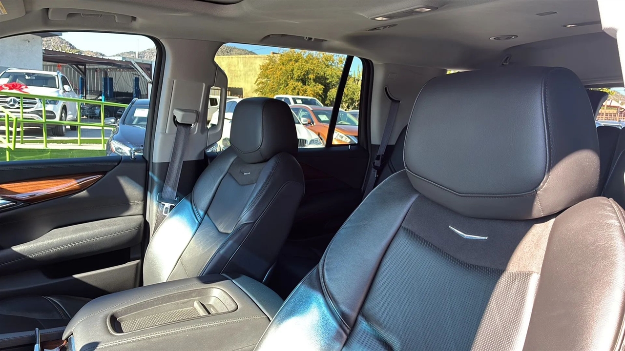 Cadillac Escalade  2015