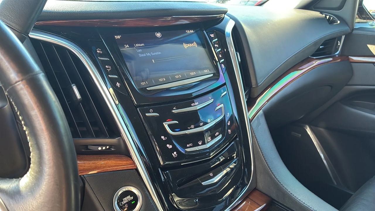 Cadillac Escalade  2015