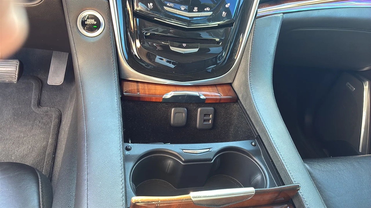 Cadillac Escalade  2015