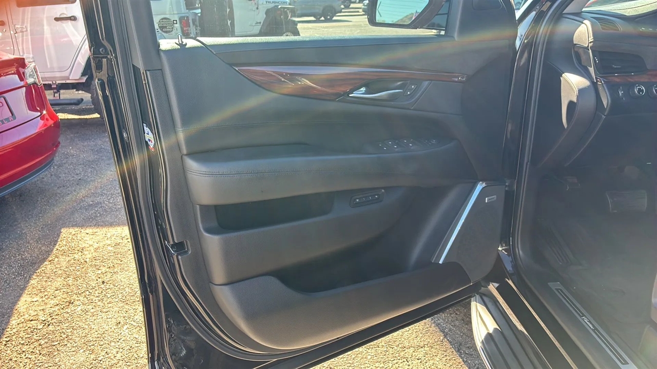 Cadillac Escalade  2015