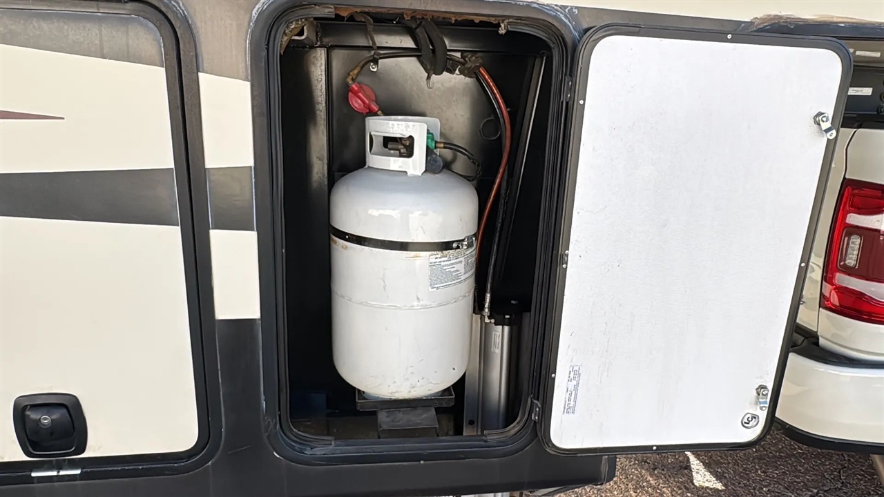 Heartland Big Horn 3400RE 2017