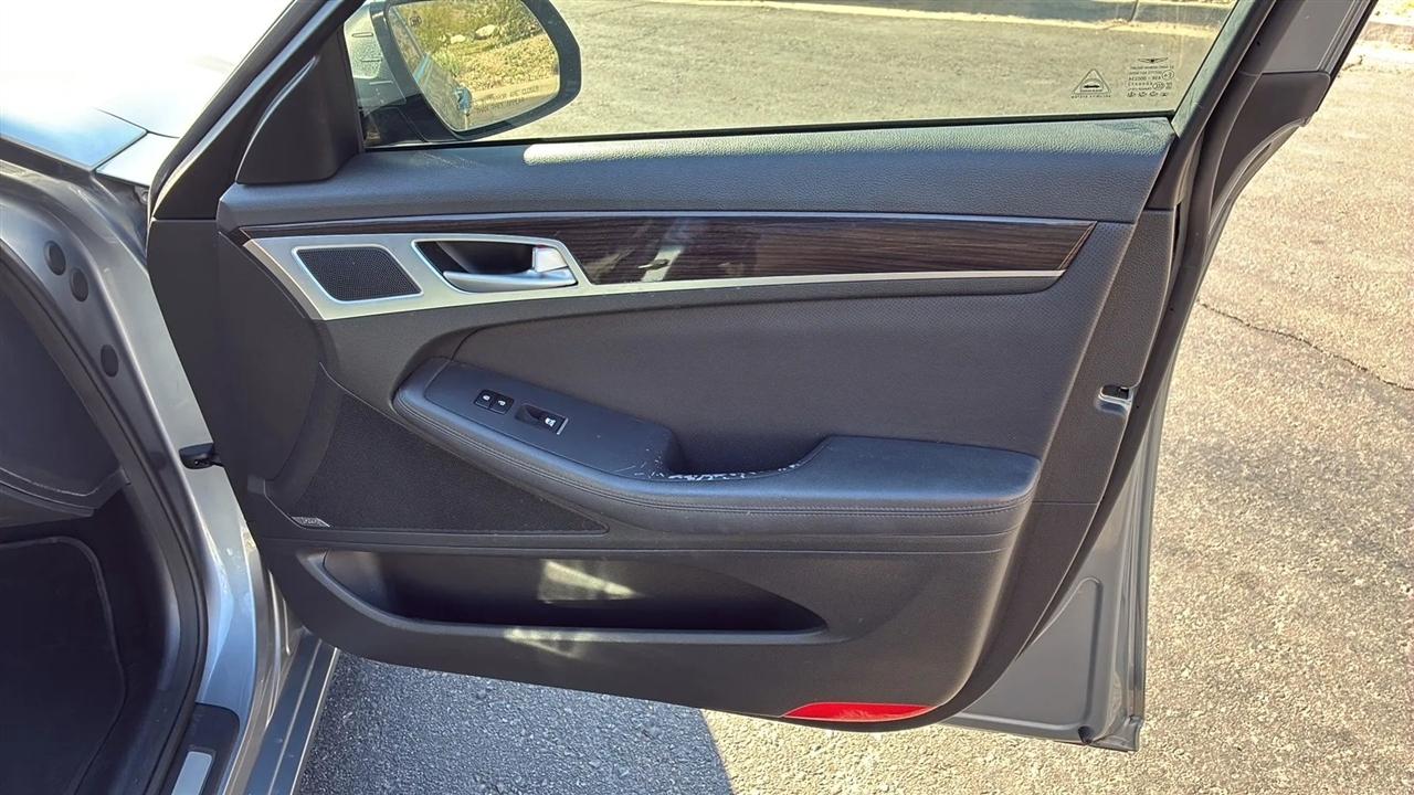Genesis G80  2017