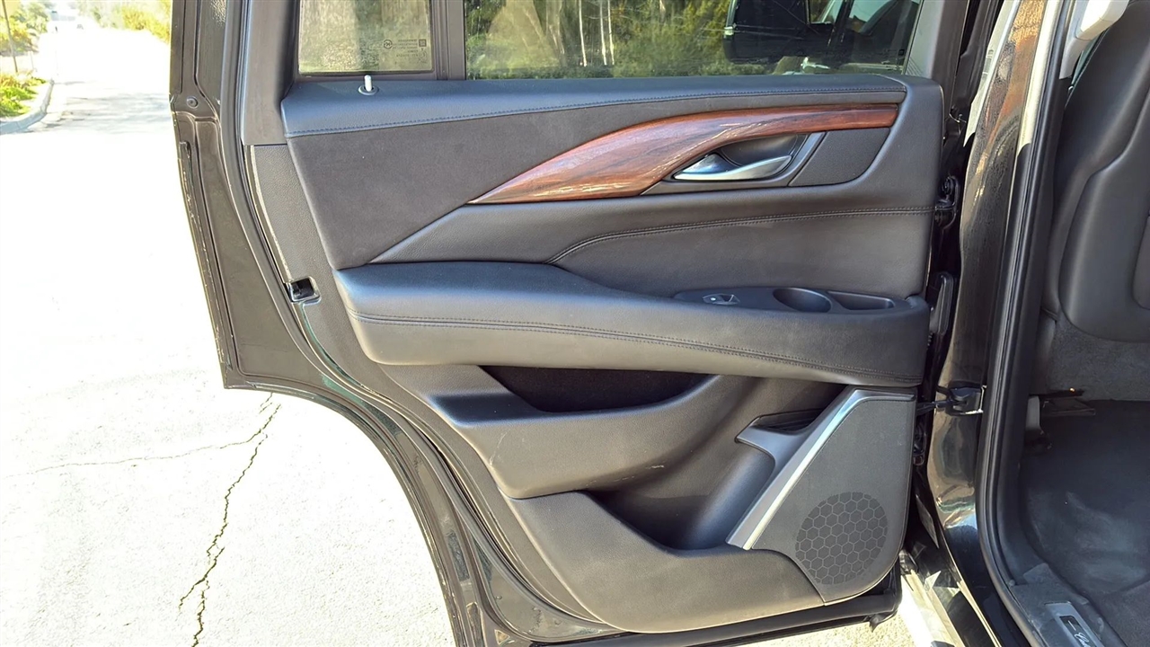 Cadillac Escalade  2015