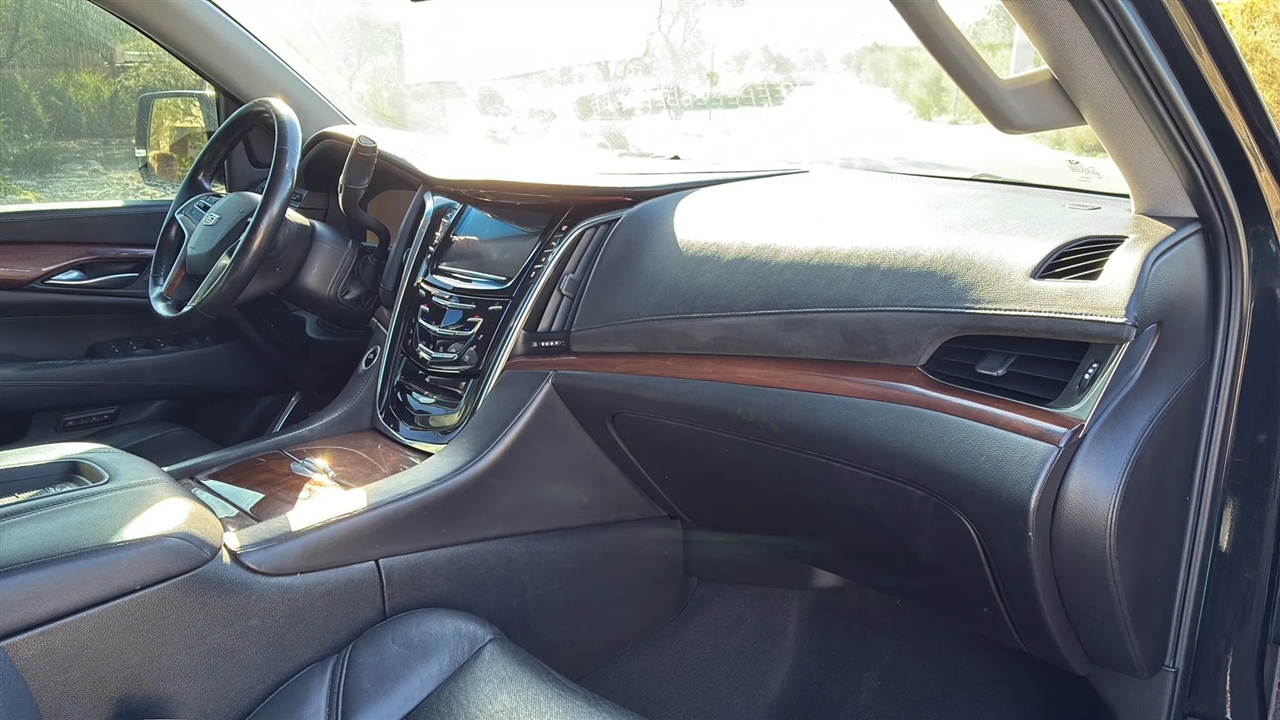 Cadillac Escalade  2015