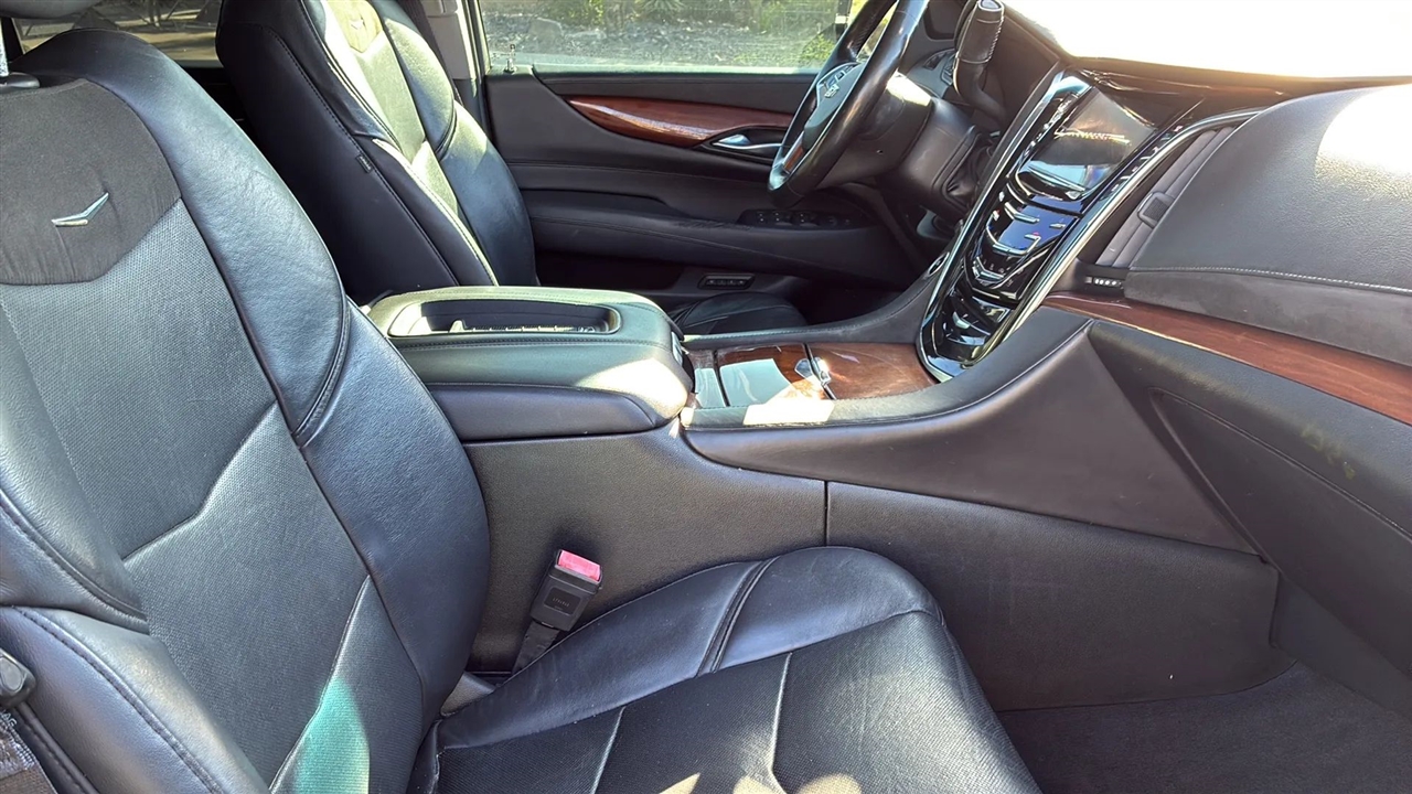 Cadillac Escalade  2015