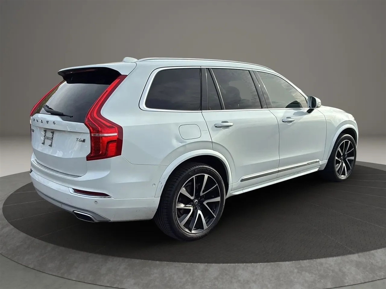 Volvo XC90  2018