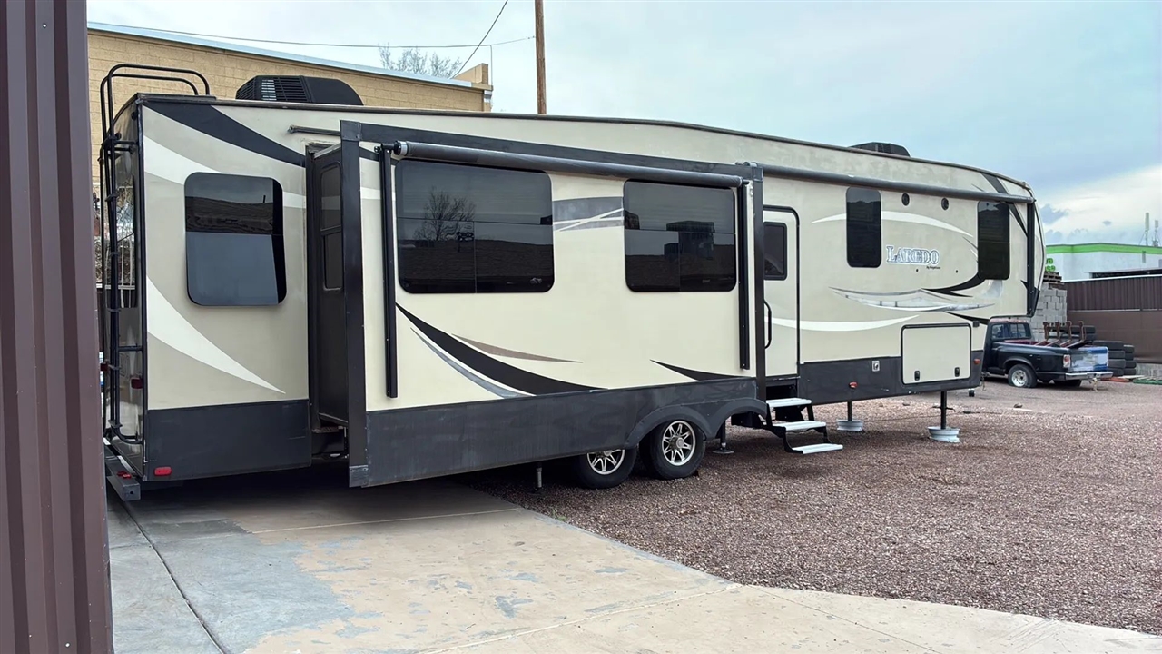 Keystone RV Laredo  2018