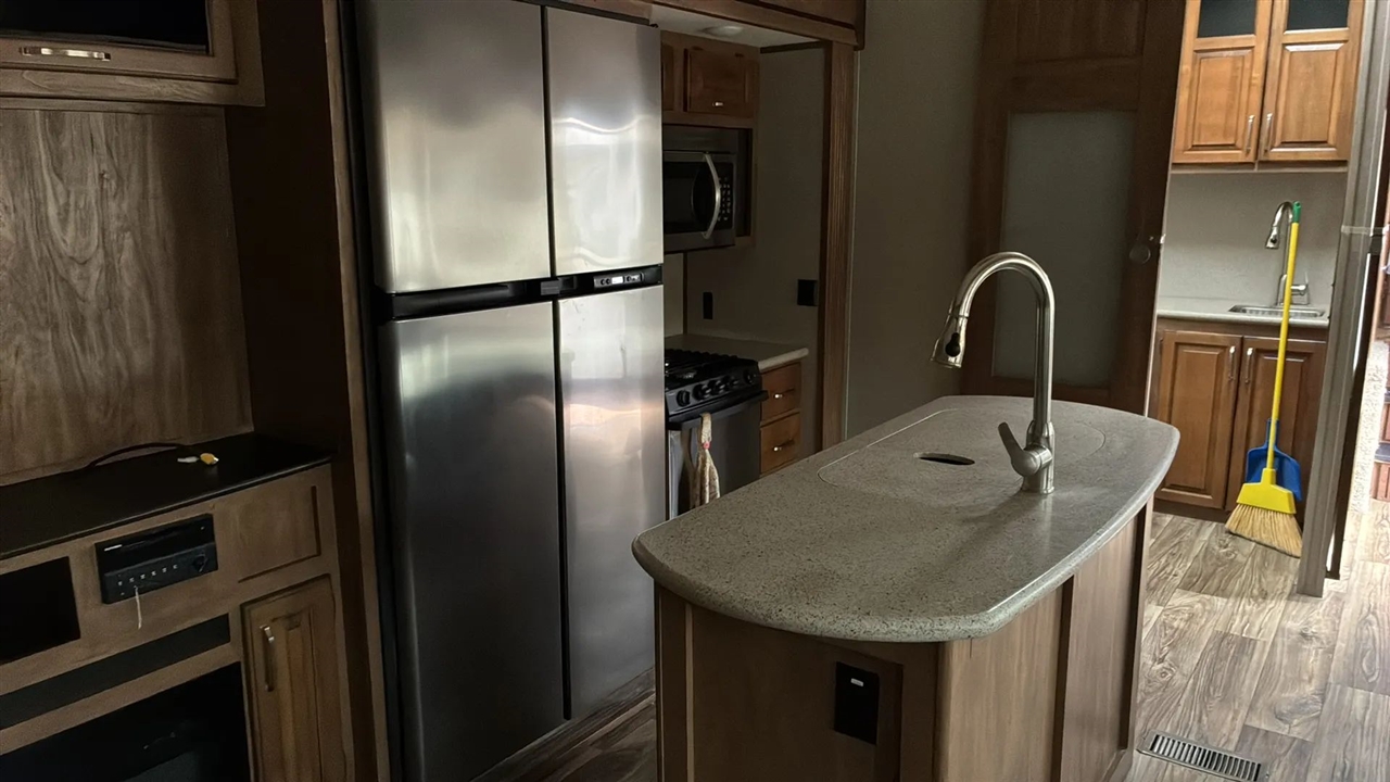 Keystone RV Laredo  2018