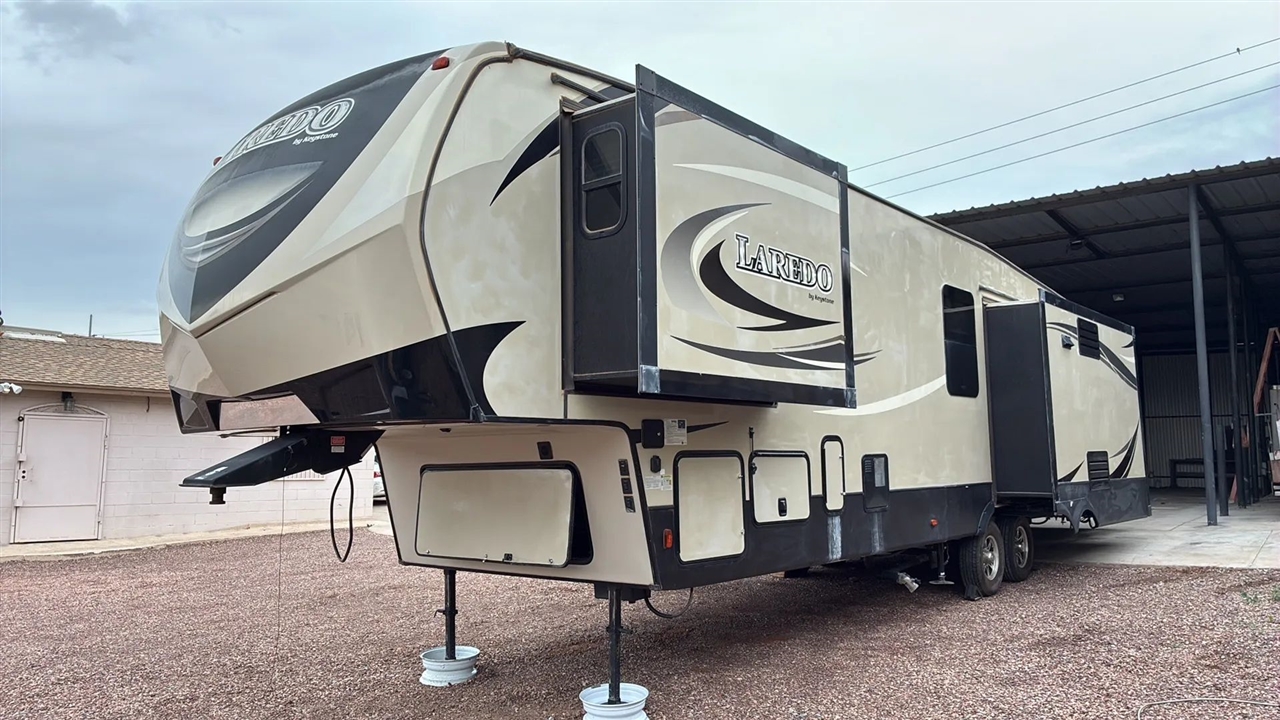 Keystone RV Laredo  2018