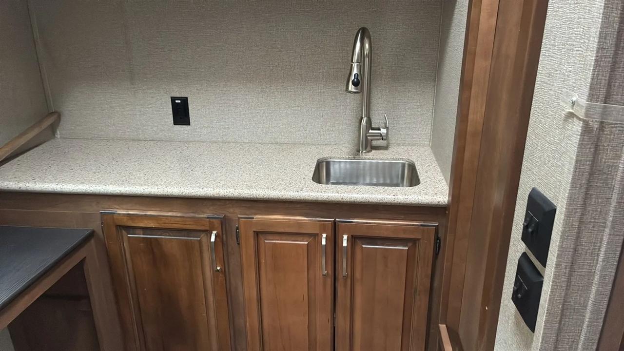 Keystone RV Laredo  2018