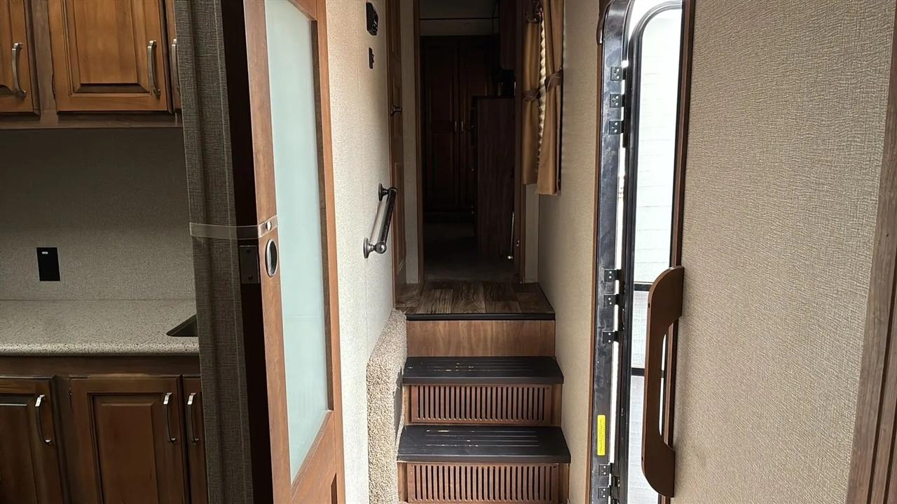 Keystone RV Laredo  2018