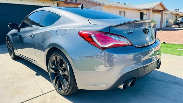 Hyundai Genesis Coupe 3.8 R-Spec Manual 2015