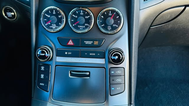 Hyundai Genesis Coupe 3.8 R-Spec Manual 2015