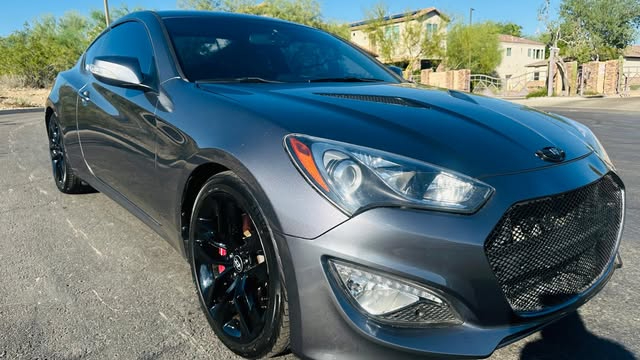 Hyundai Genesis Coupe 3.8 R-Spec Manual 2015