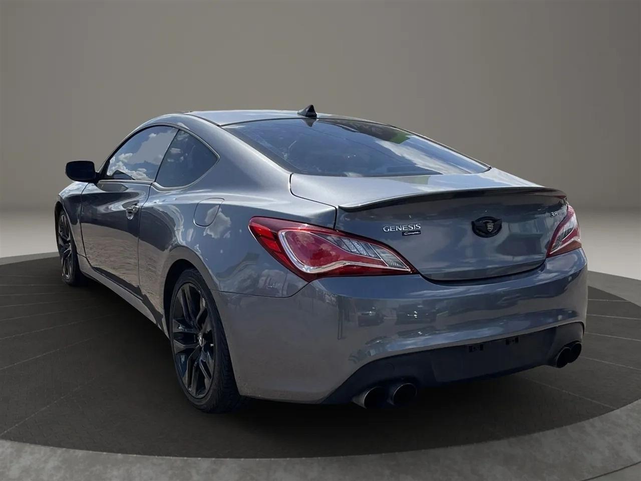 Hyundai Genesis Coupe 3.8 R-Spec Manual 2015