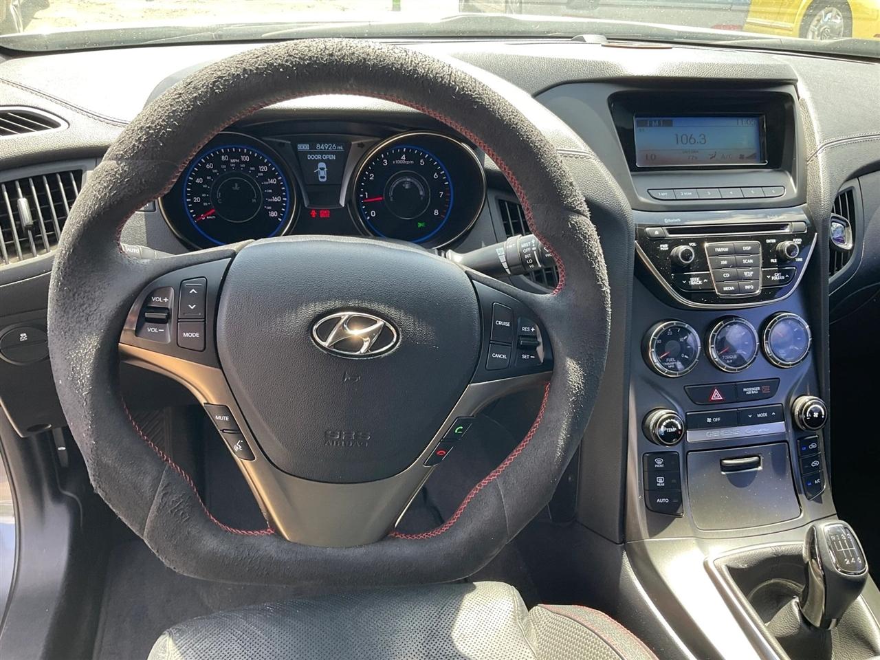 Hyundai Genesis Coupe 3.8 R-Spec Manual 2015