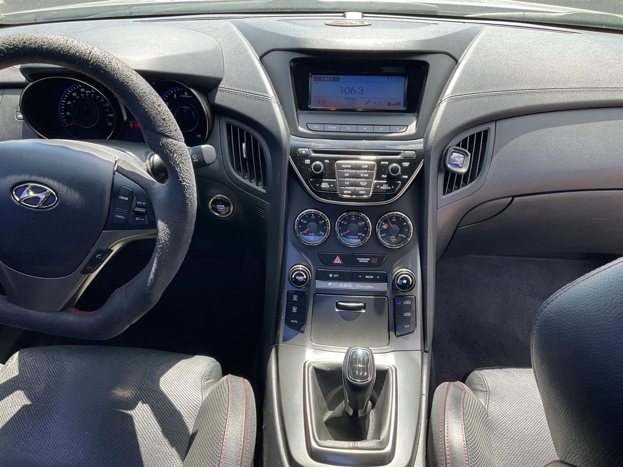 Hyundai Genesis Coupe 3.8 R-Spec Manual 2015