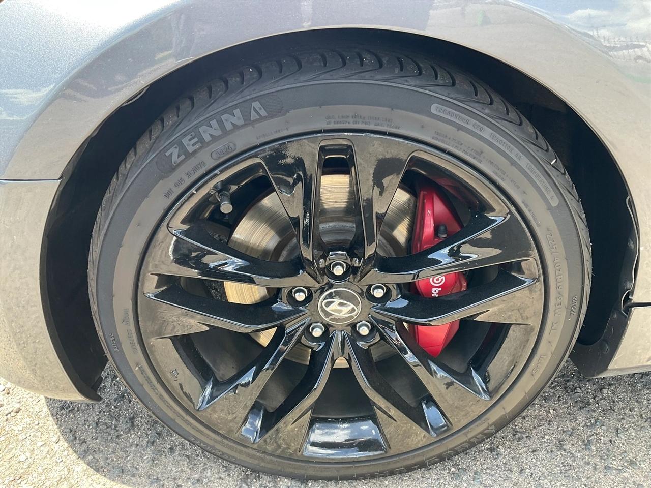Hyundai Genesis Coupe 3.8 R-Spec Manual 2015
