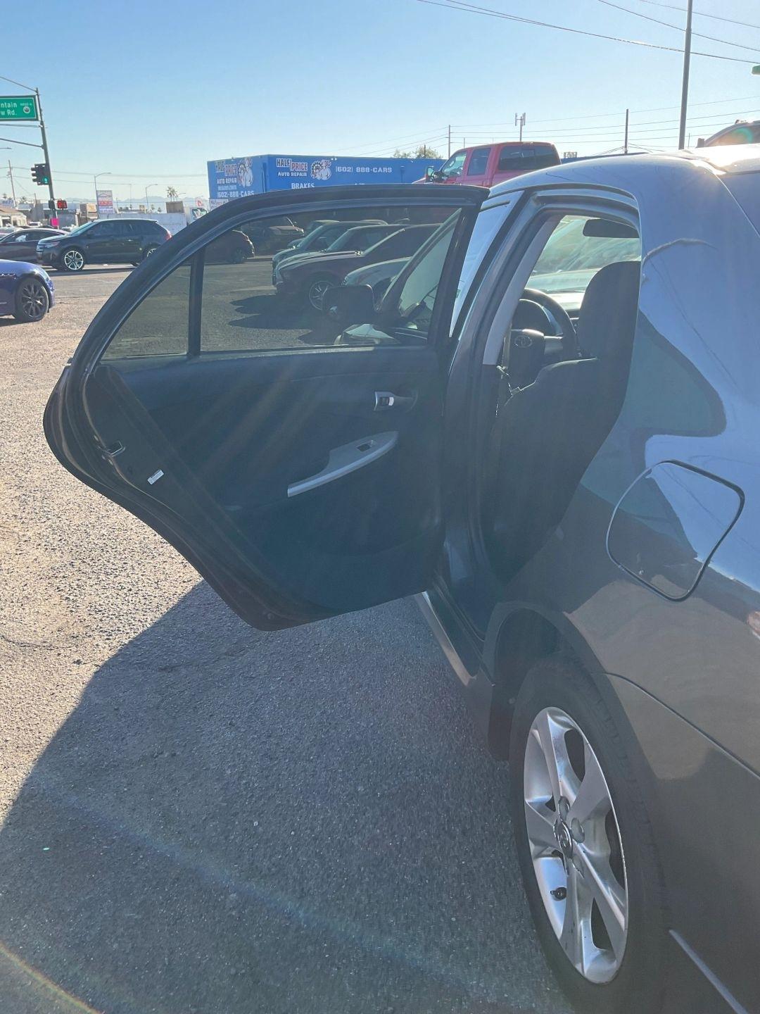 Toyota Corolla  2011