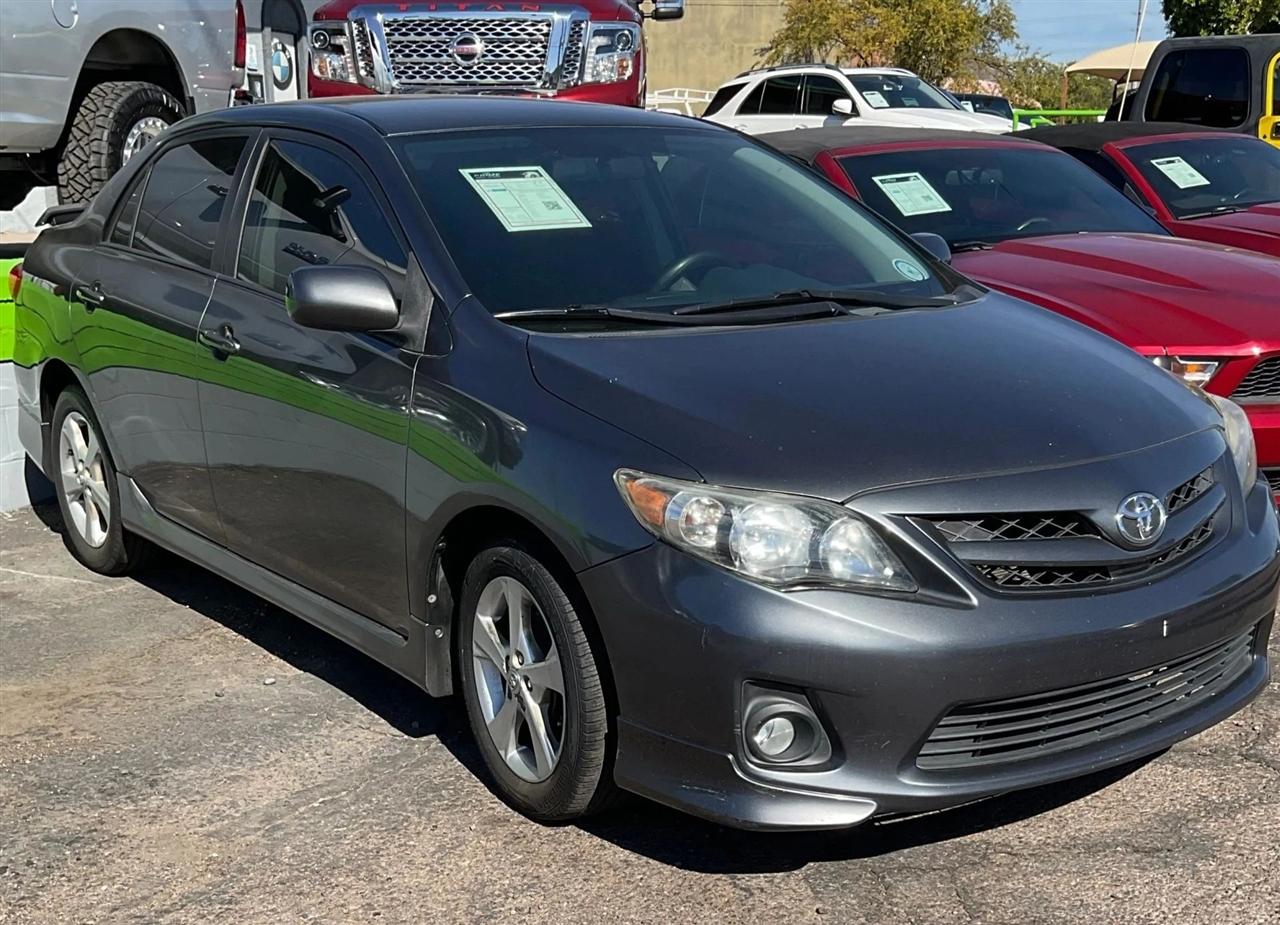 Toyota Corolla  2011