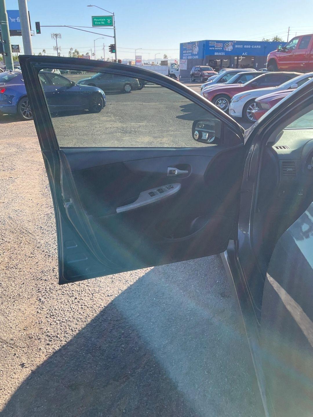 Toyota Corolla  2011