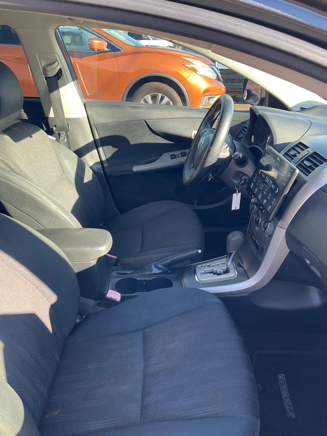 Toyota Corolla  2011