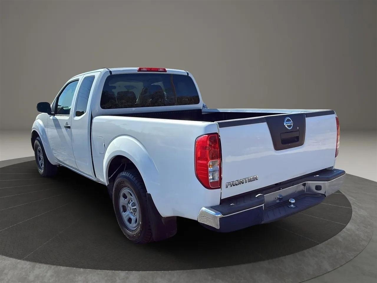 Nissan Frontier  2011