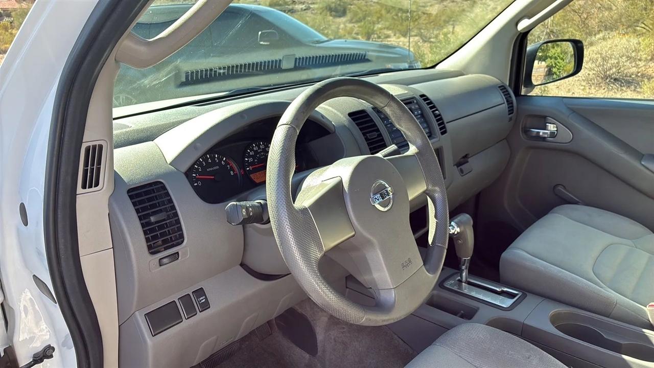 Nissan Frontier  2011